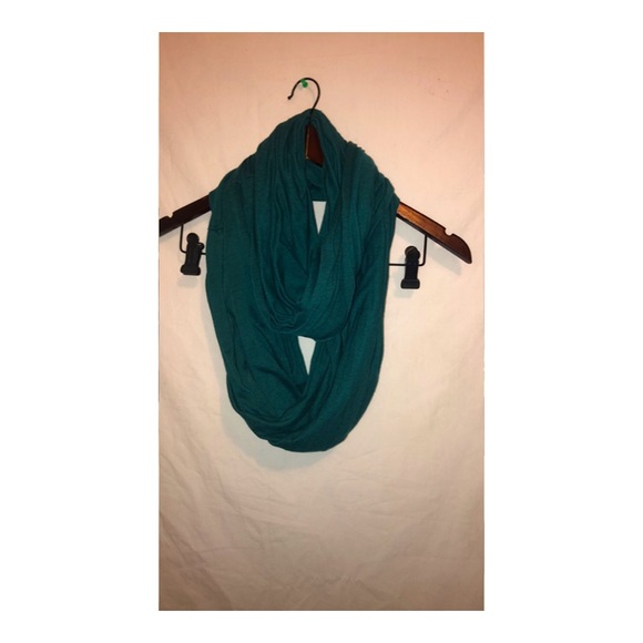 Infinity scarf - Picture 1 of 1